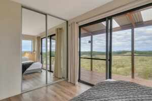 013_-_six-ten_shores