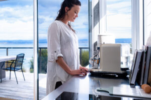 004-1-halcyon_freycinet-holiday-houses_puddlehub_-2788