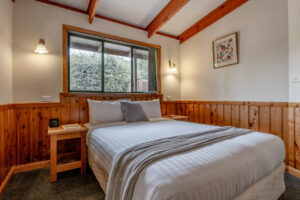 004-freycinet-cottage-1