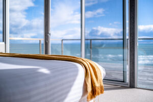 006-halcyon_freycinet-holiday-houses_puddlehub_-3001