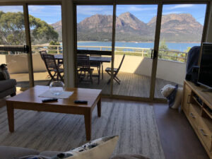 007-freycinet-beach-house