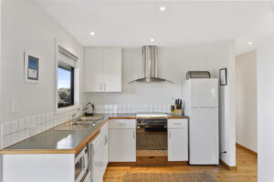 007-hazards-hideaway