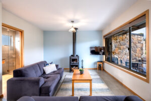 007-stone-studio-3-(1)