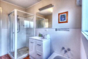 009-cove-beach-apt-2