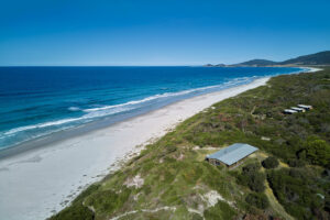 011-rustic-by-the-sea-(1)