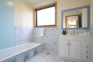 013--bicheno-bliss-(1)