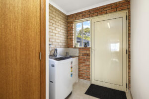 013-bicheno-spa-villa--owner-order