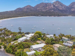 014-fish-at-freycinet