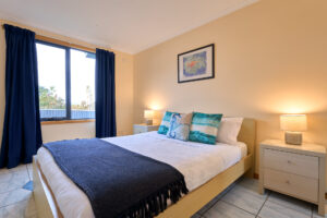 016--bicheno-bliss-(1)