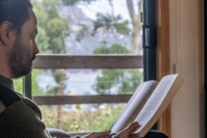 017-freycinet-cottage-2-(1)