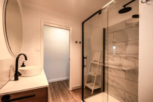 028-harbour-master_freycinet-holiday-houses_puddlehub_2023-64