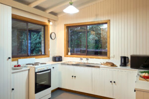 waubs-beach-cottage_015--waubs-beach-cottage