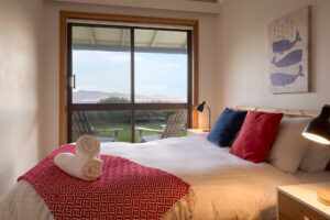 waubs-beach-cottage_018--waubs-beach-cottage