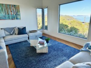 004A Coastal Escape